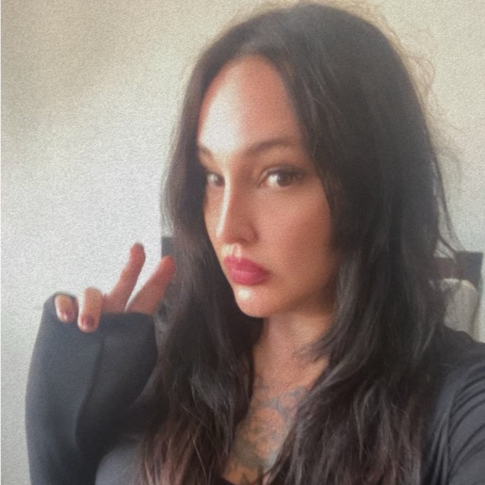 Meet your Posher, Sara